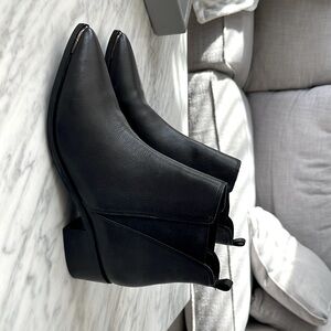 Marc Fisher black boot